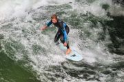 02 usch 03 Ursula Schomer Surfer 